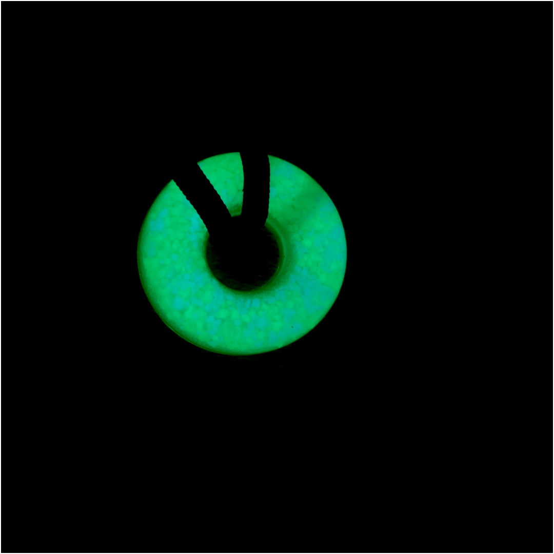 UV PAQLITE UVO Green Necklace | Glowing Picture