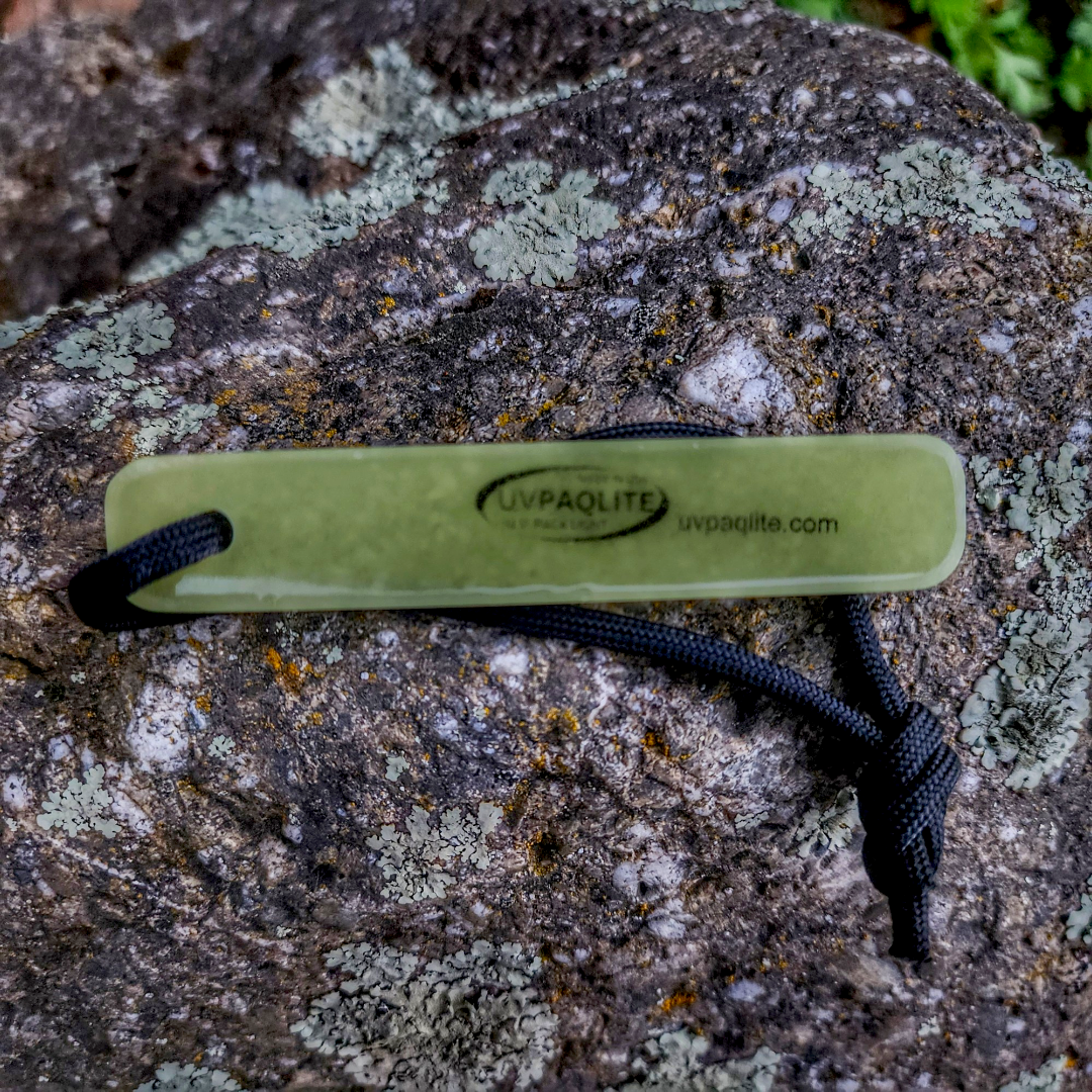 UVPAQLITE UV GLOSTICK | Day time View